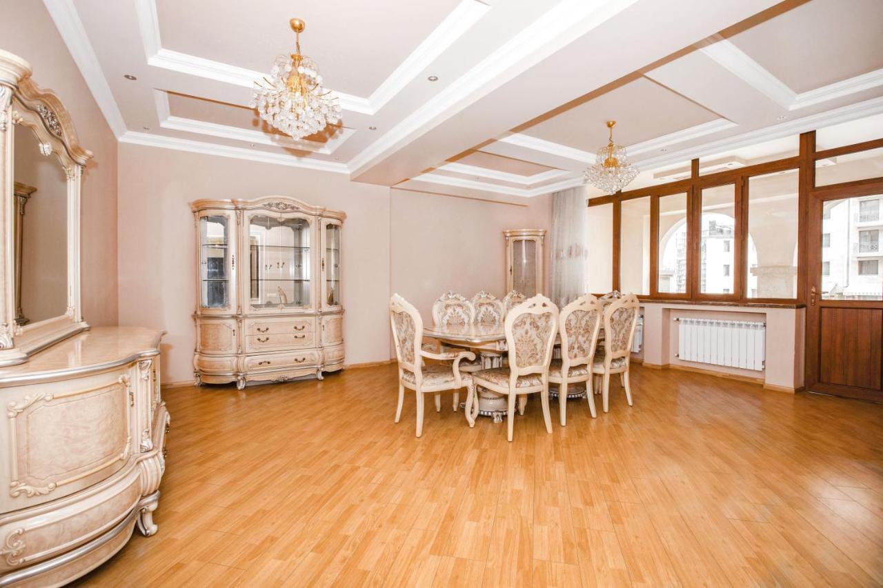 Stay Inn Apartments On Amiryan 4-6 Erivan Dış mekan fotoğraf