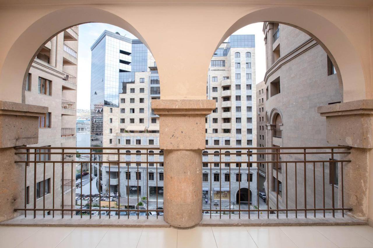 Stay Inn Apartments On Amiryan 4-6 Erivan Dış mekan fotoğraf