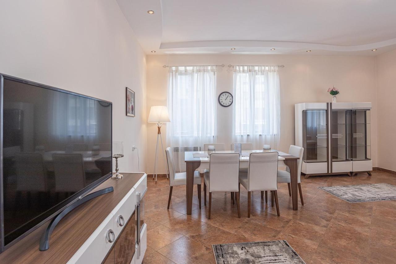 Stay Inn Apartments On Amiryan 4-6 Erivan Dış mekan fotoğraf