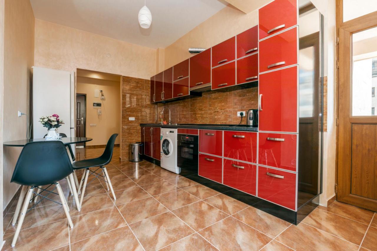 Stay Inn Apartments On Amiryan 4-6 Erivan Dış mekan fotoğraf